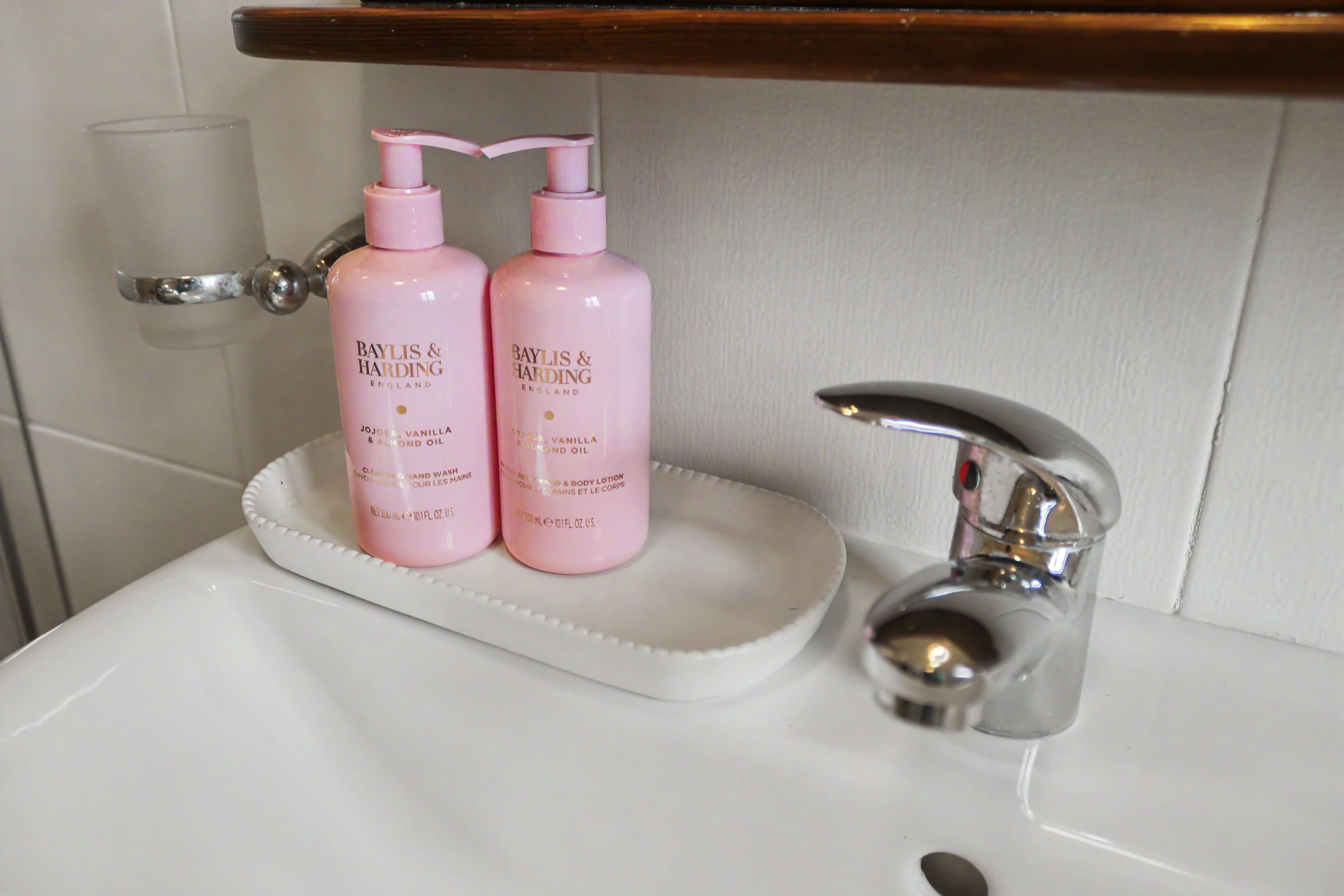 Baylis & Harding hand care